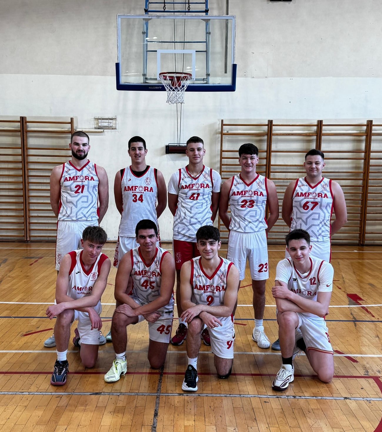 Slika juniorske momčadi KK Amfora